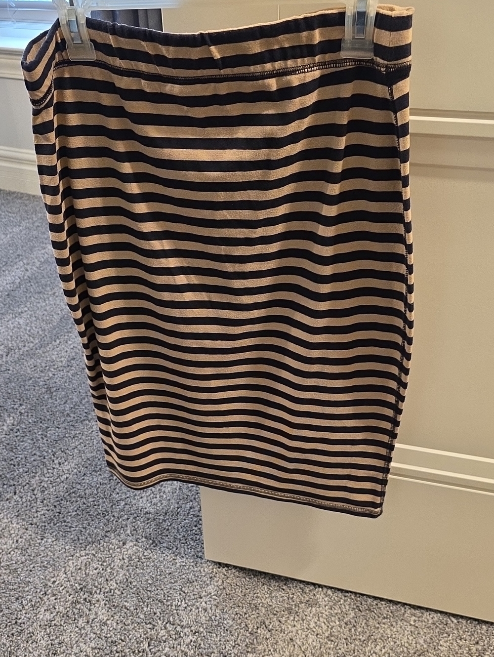 Old Navy Black and Tan Striped Pencil Skirt